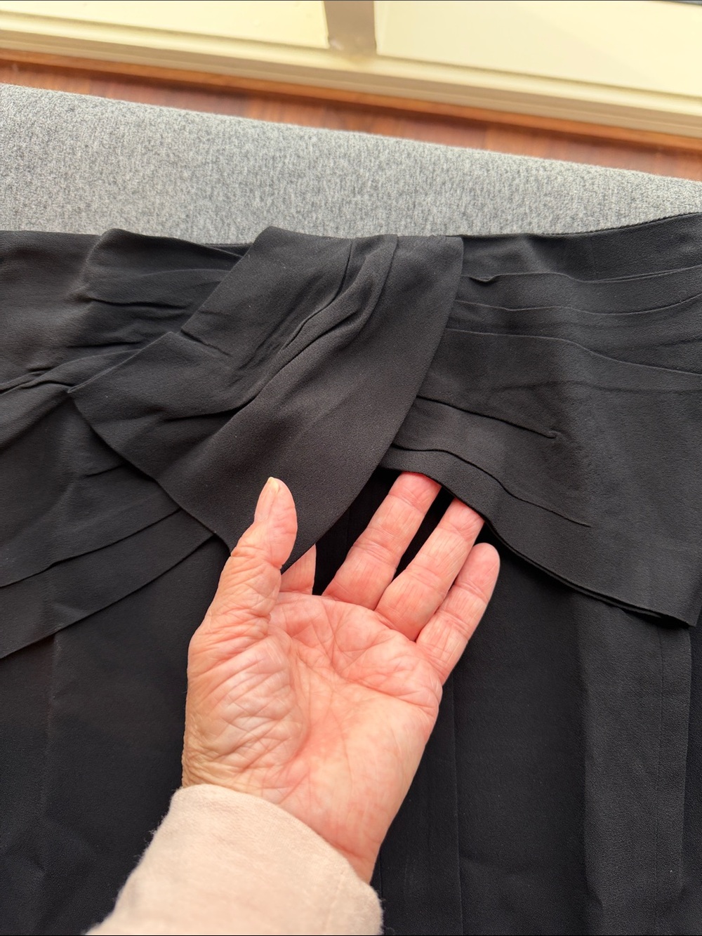 Prada Black Midi Tie-Waist Skirt - Picture 5 of 9